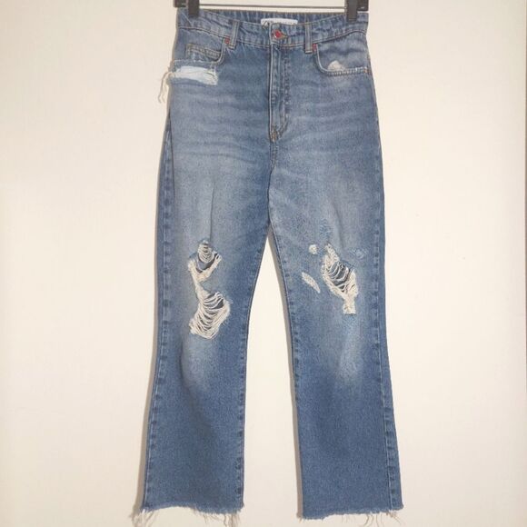 Zara Women's Frayed Hem High Rise Ripped Distressed Relaxed Ankle Jeans 2 EUC - Picture 3 of 10